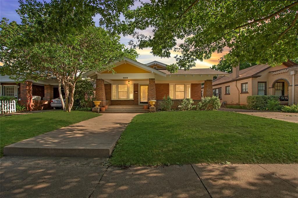 2222 Harrison Avenue, Fort Worth, TX 76110 Main Photo