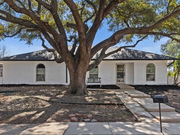 1870 El Paso Street , Lewisville, TX 75077