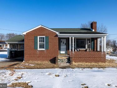 296 W MAIN STREET, STANLEY, VA 22851