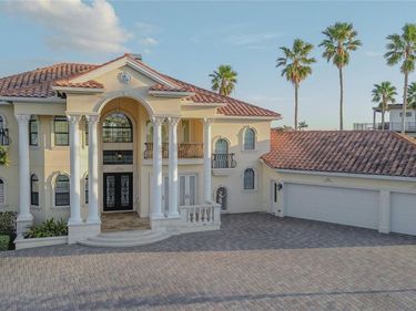 3341 GULF BOULEVARD, BELLEAIR BEACH, FL 33786