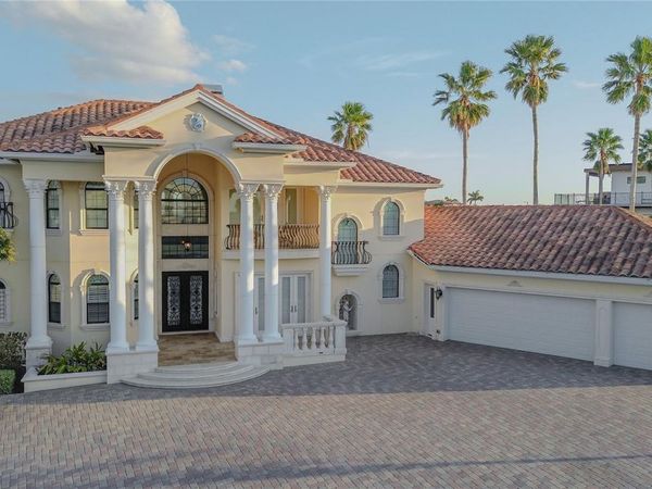 3341 GULF BOULEVARD, BELLEAIR BEACH, FL 33786