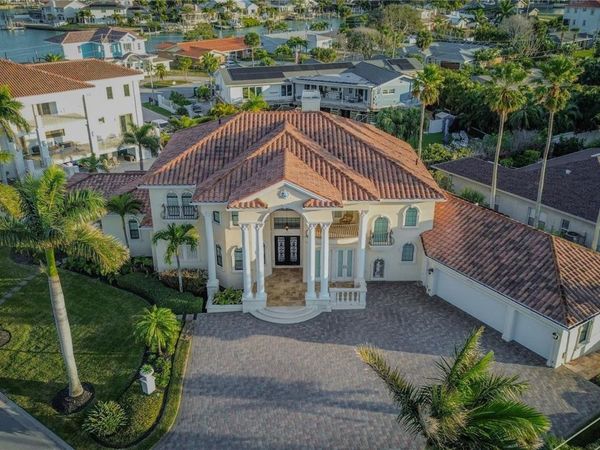 3341 GULF BOULEVARD, BELLEAIR BEACH, FL 33786