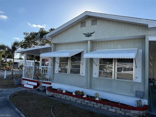 123 Flame LN , NORTH FORT MYERS, FL 33917