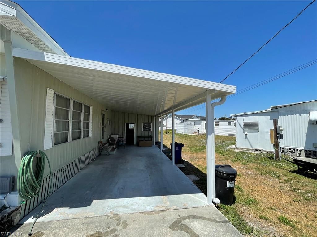123 Flame Ln, North Fort Myers, FL 33917 Photo