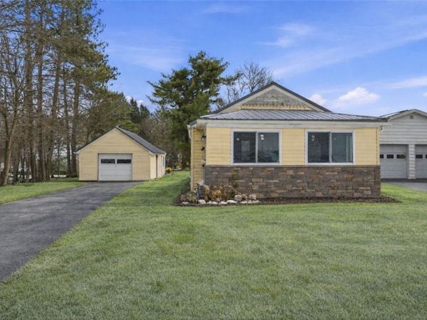 1541 Woodland Ave, Franklin, PA 16323