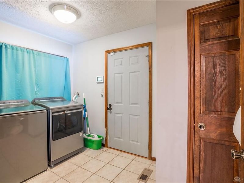 5435 Sherfield Drive, Dayton, OH 45426 Photo 22