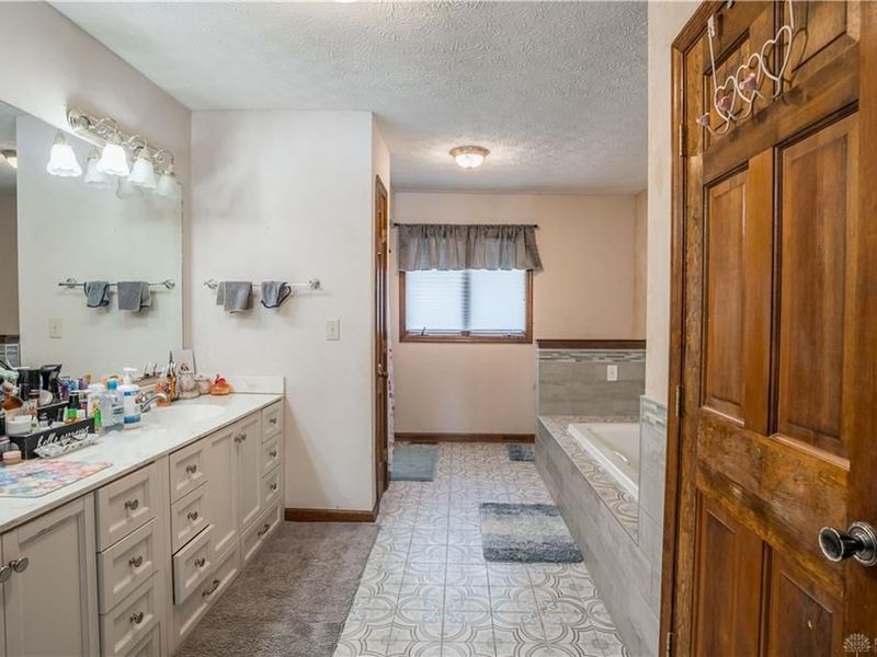 5435 Sherfield Drive, Dayton, OH 45426 Photo 35