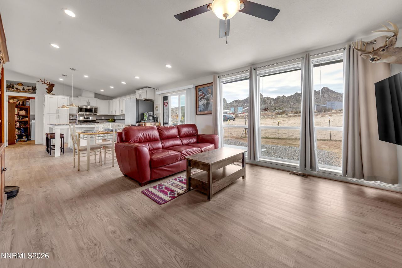 105 Arabian Way, Reno, NV 89508 Photo