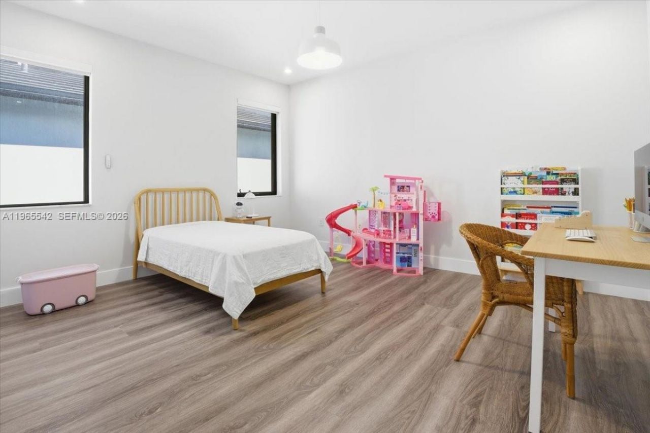 8096 NW 48th Ter , Doral, FL 33166 Photo