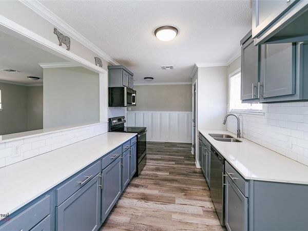 1106 Caroline Drive, Bossier City, LA 71112