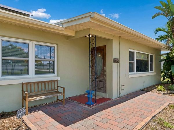 604 7TH AVENUE SW, LARGO, FL 33770