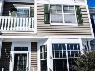 3953 HARTLAKE STREET, WOODBRIDGE, VA 22192