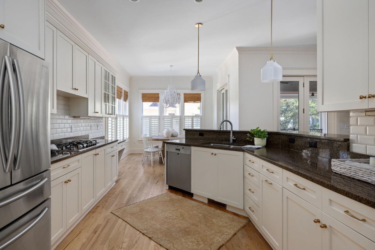 102 Bellinger Street Photo 14