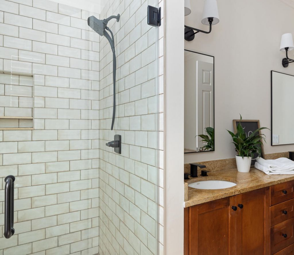 102 Bellinger Street Photo 22