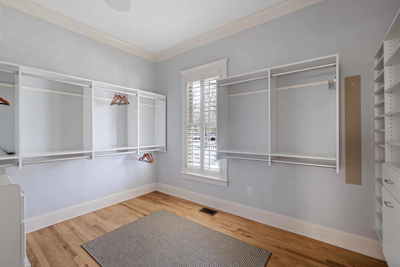 102 Bellinger Street Photo 24