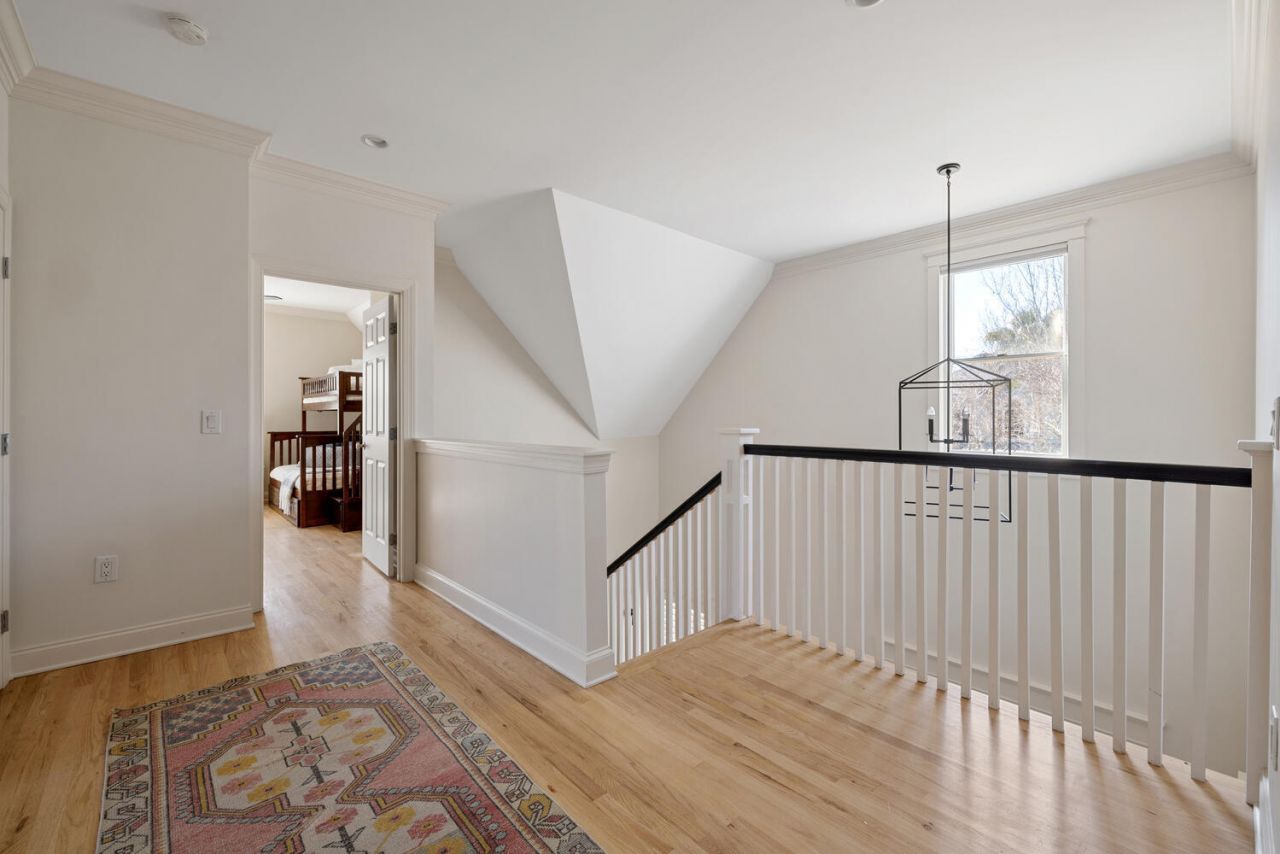 102 Bellinger Street Photo 29