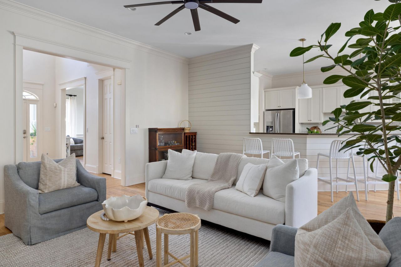 102 Bellinger Street Photo 9