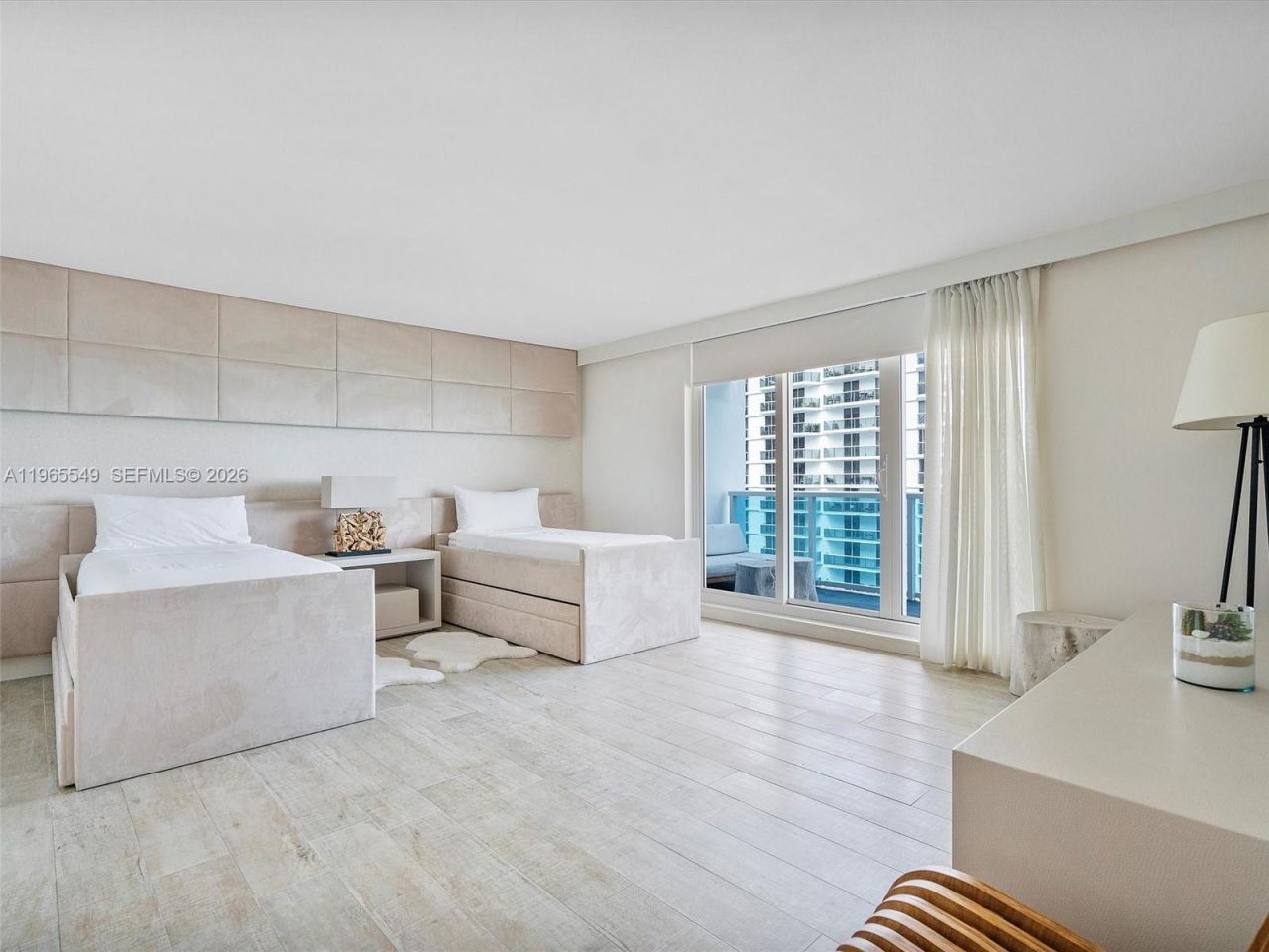 102 24th St , Unit 1119, Miami Beach, FL 33139 Photo