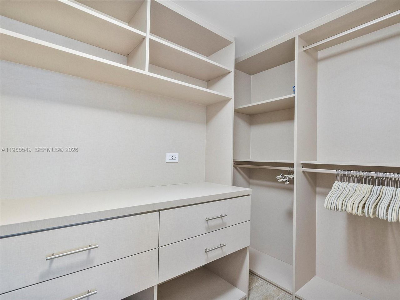 102 24th St , Unit 1119, Miami Beach, FL 33139 Photo