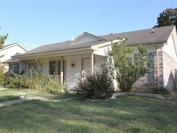 1130 Meriwood Drive, Lewisville, TX 75067