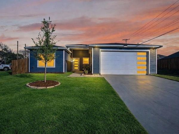 1913 E Myrtle Street, Fort Worth, TX 76104