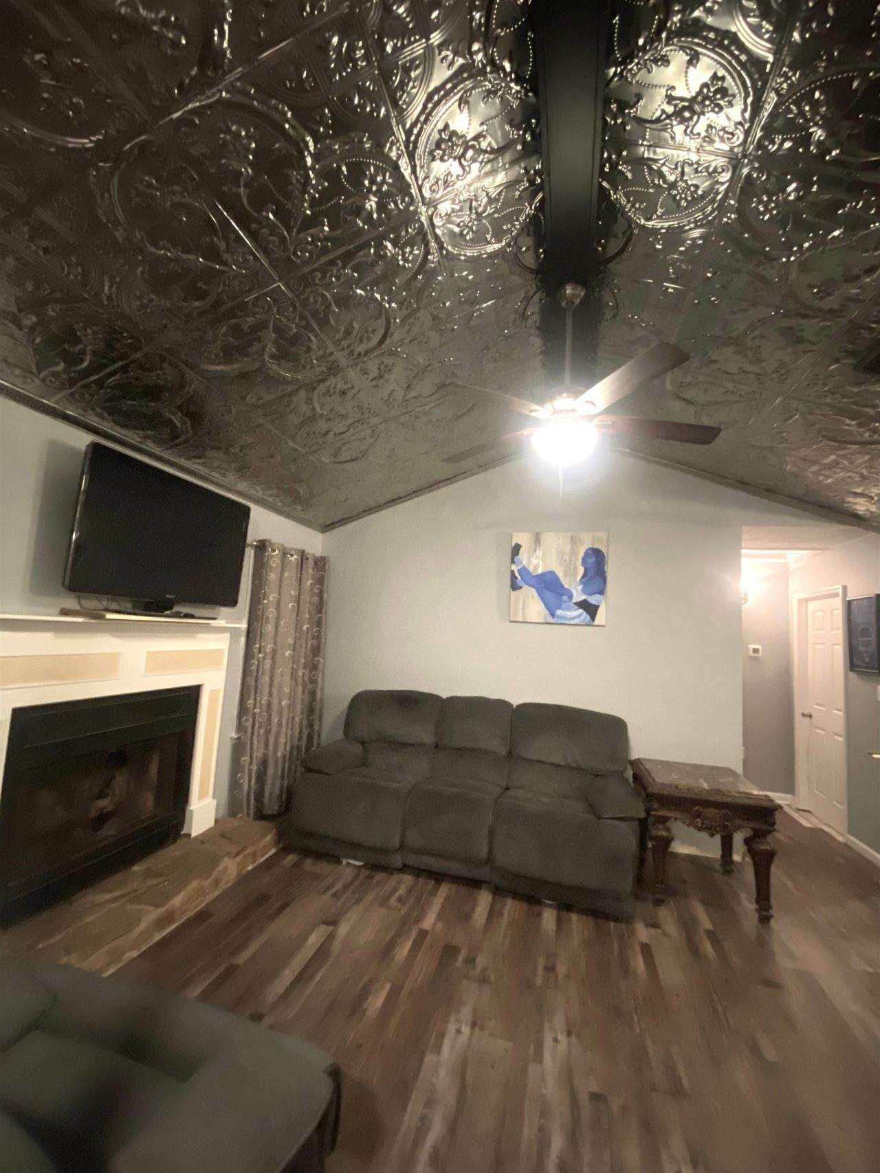 400 Meadowbrook Dr. Photo 11