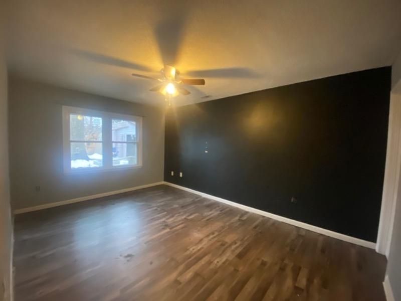 400 Meadowbrook Dr. Photo 15