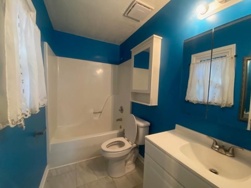 400 Meadowbrook Dr. Photo 21