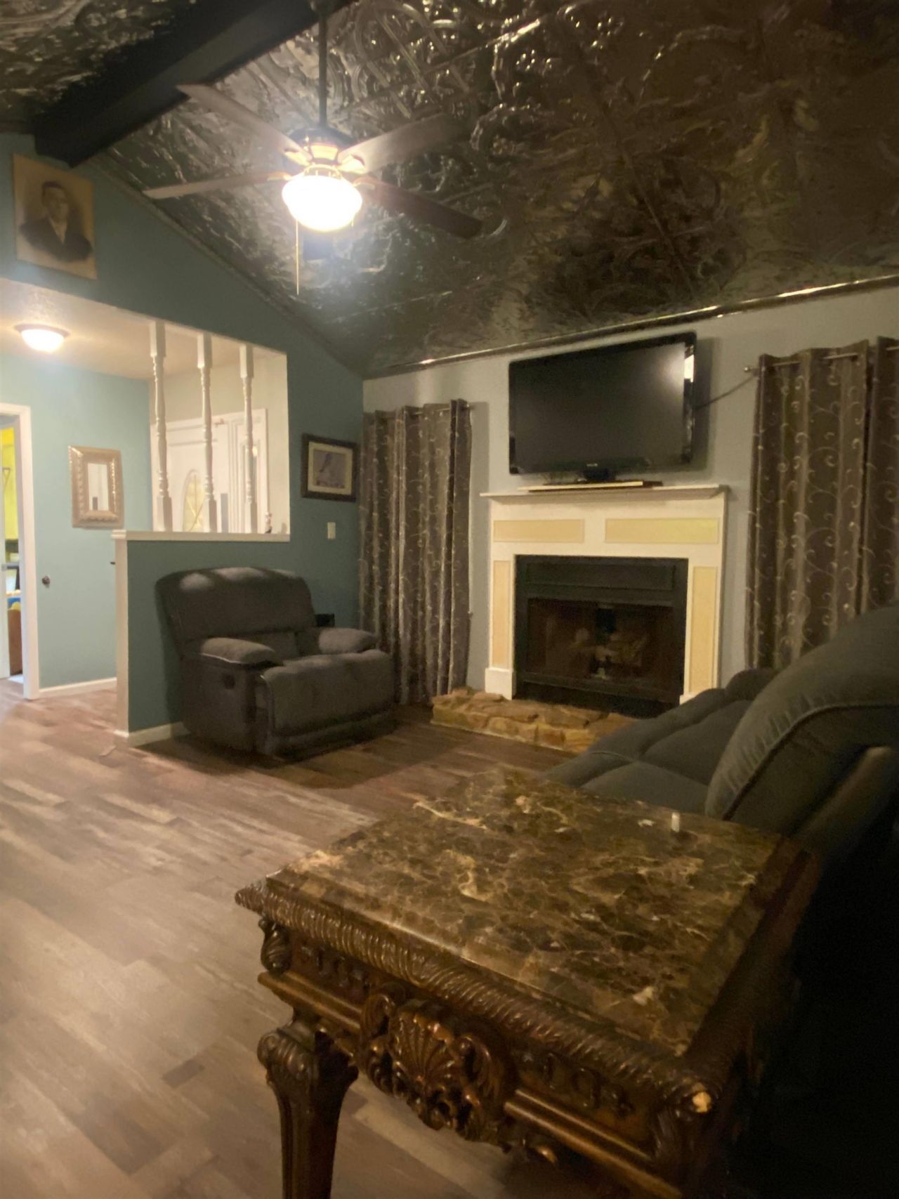 400 Meadowbrook Dr. Photo 9