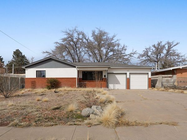 1113 Glorieta Street NE, Albuquerque, NM 87112