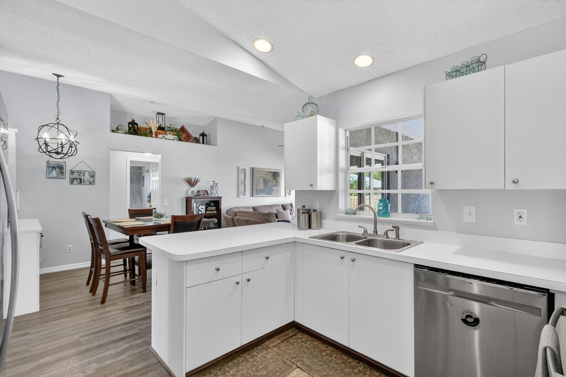 165 SW Eyerly Ave, Port Saint Lucie, FL 34983 Photo