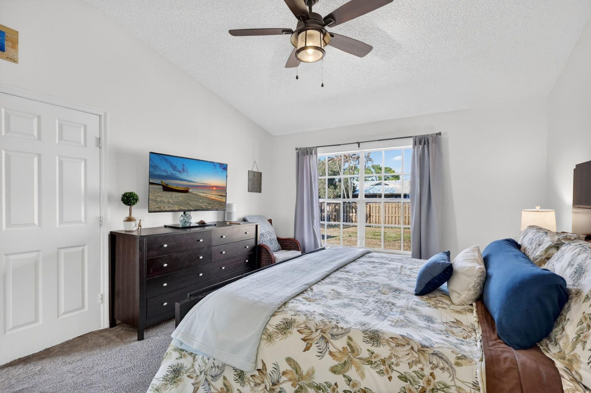 165 SW Eyerly Ave, Port Saint Lucie, FL 34983 Photo