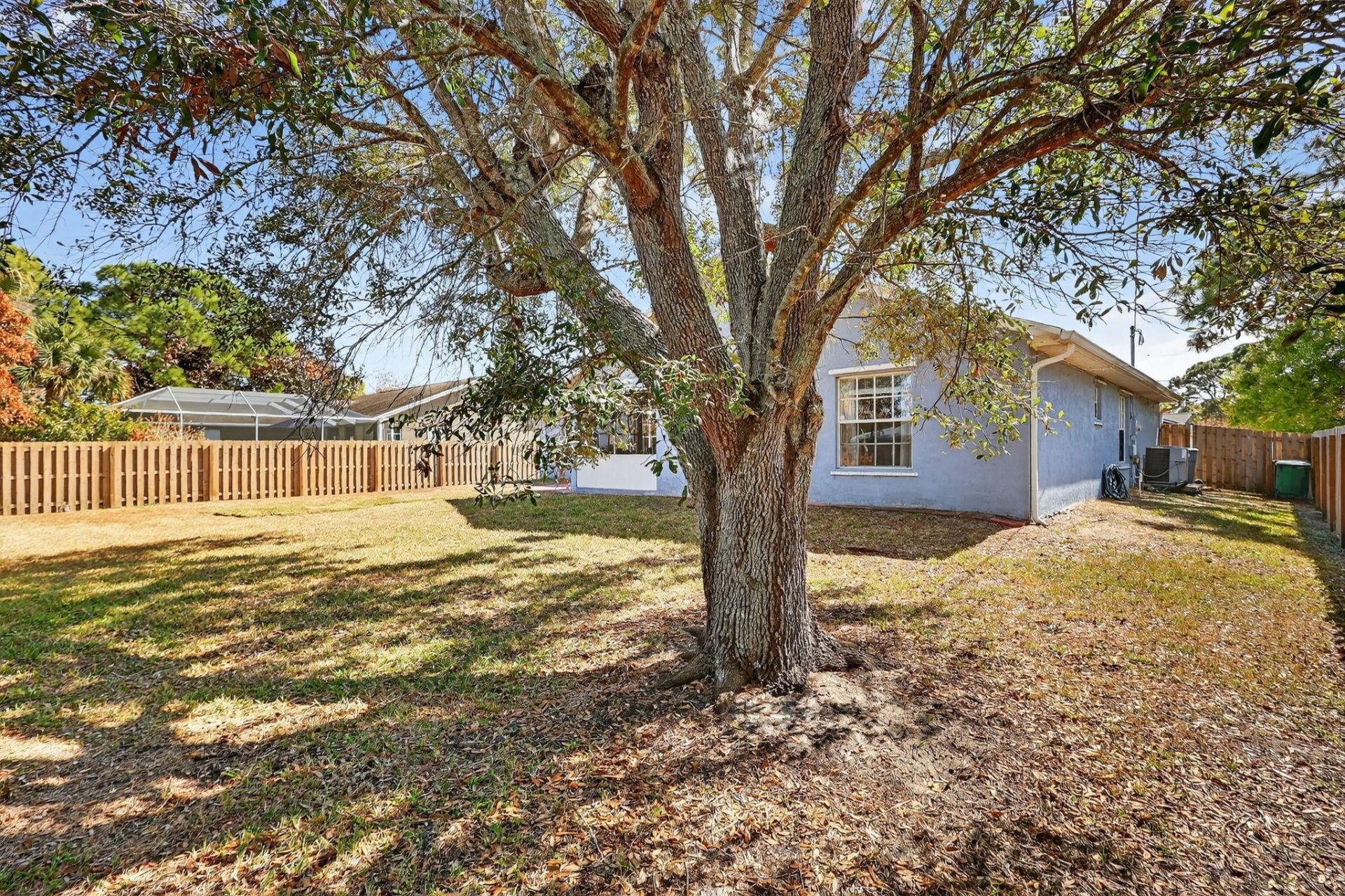 165 SW Eyerly Ave, Port Saint Lucie, FL 34983 Photo