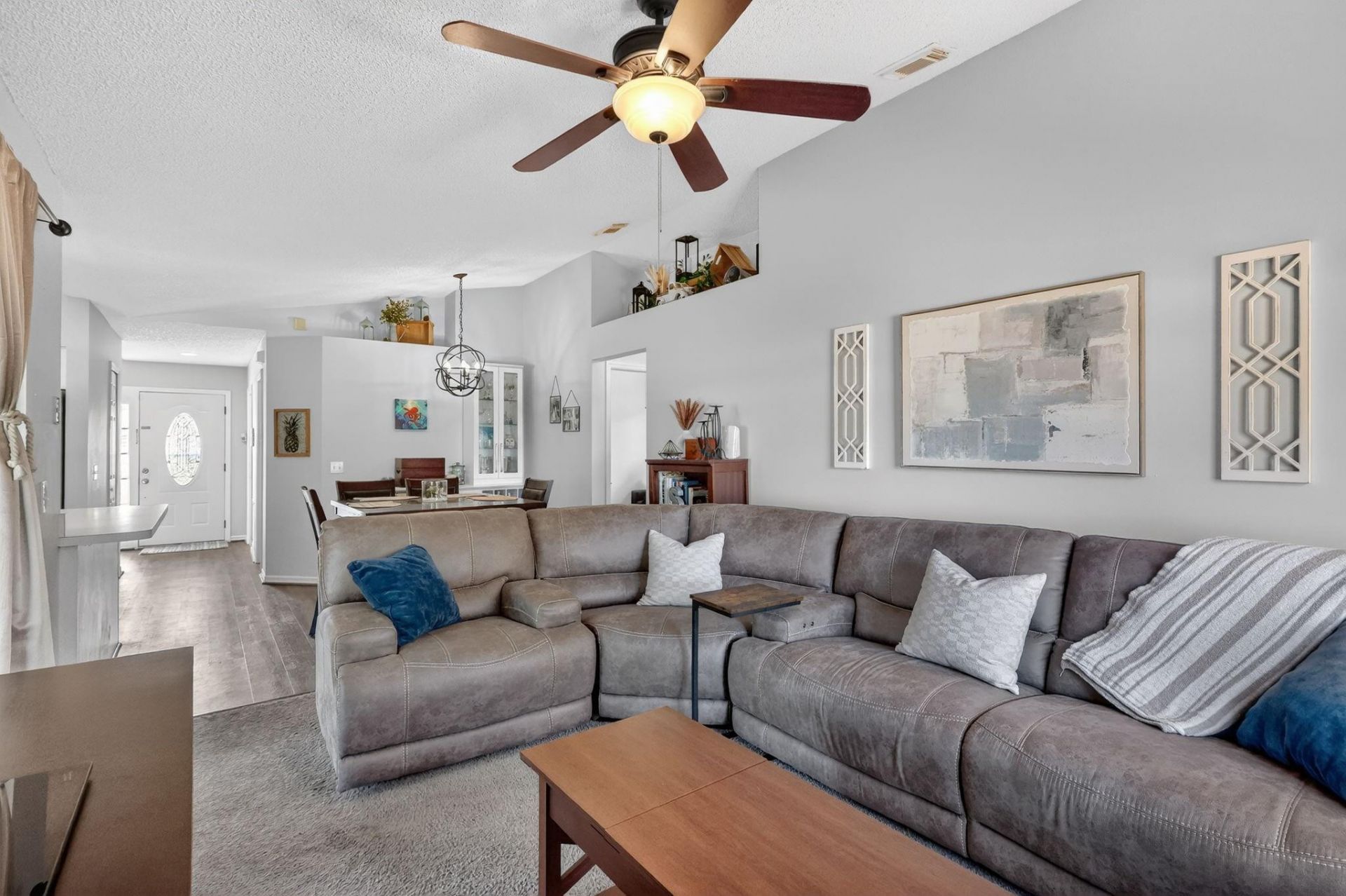 165 SW Eyerly Ave, Port Saint Lucie, FL 34983 Photo