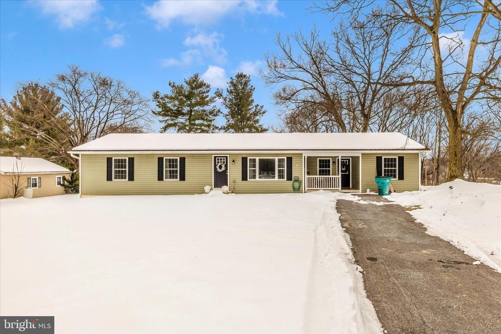 16527 Woburn Road, Sharpsburg, MD 21782 Main Photo