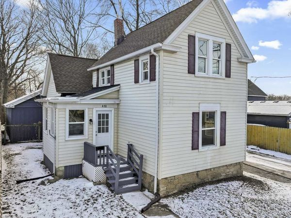 418 W Illinois Avenue, Aurora, IL 60506