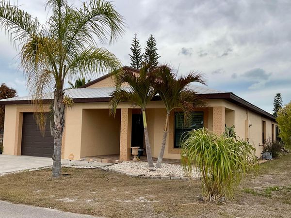 2 Antigua Lane, Port St. Lucie, FL 34952