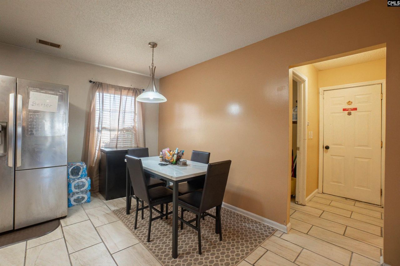 300 Summer Bend Road  Photo 10