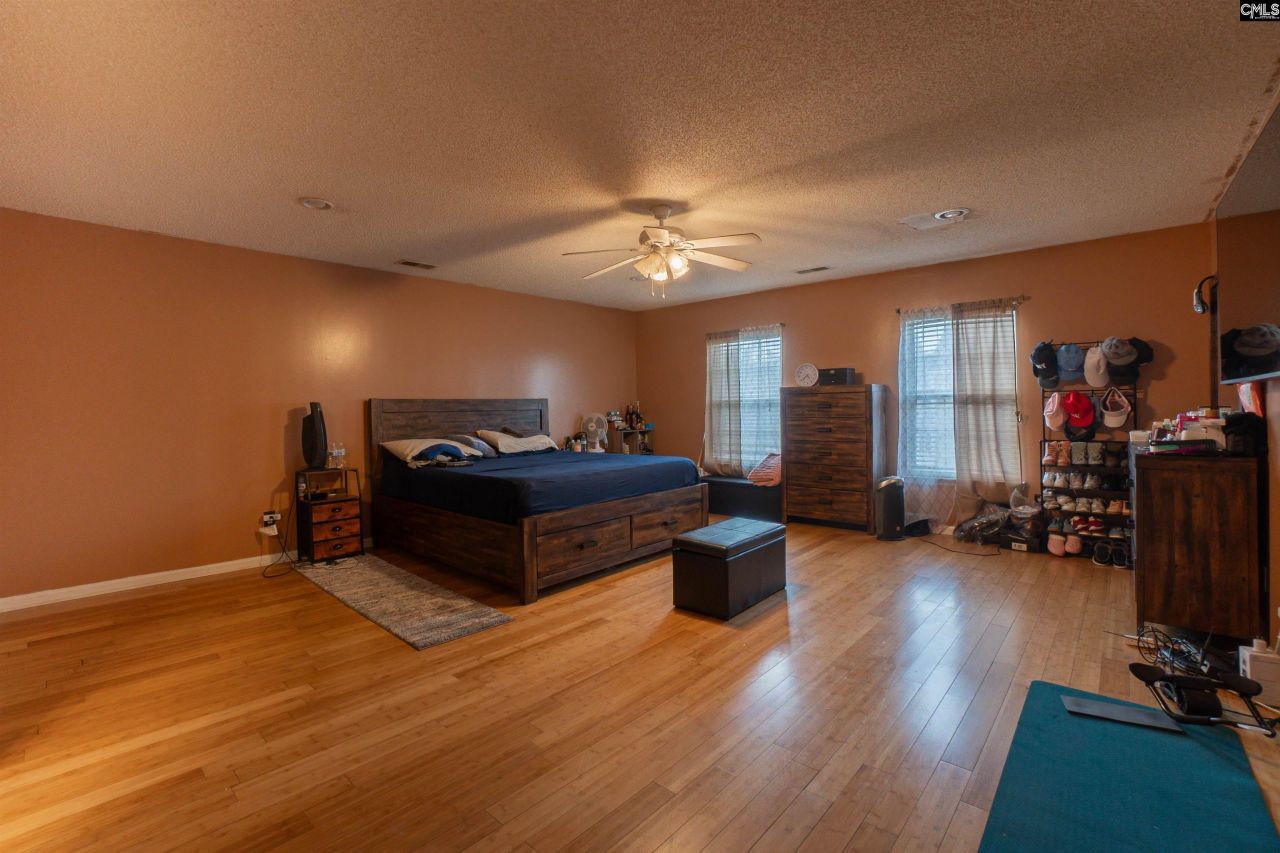 300 Summer Bend Road  Photo 15