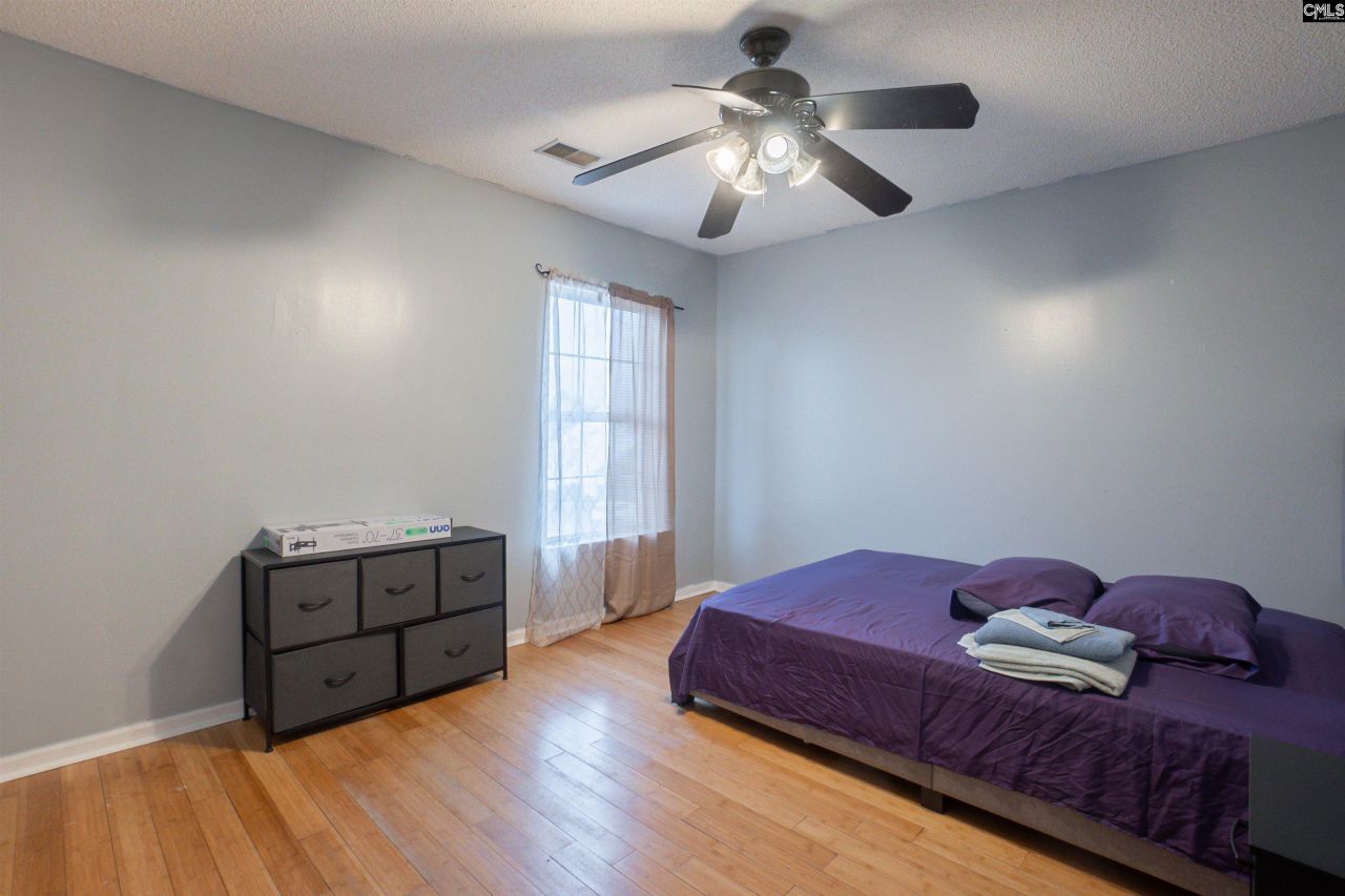 300 Summer Bend Road  Photo 17