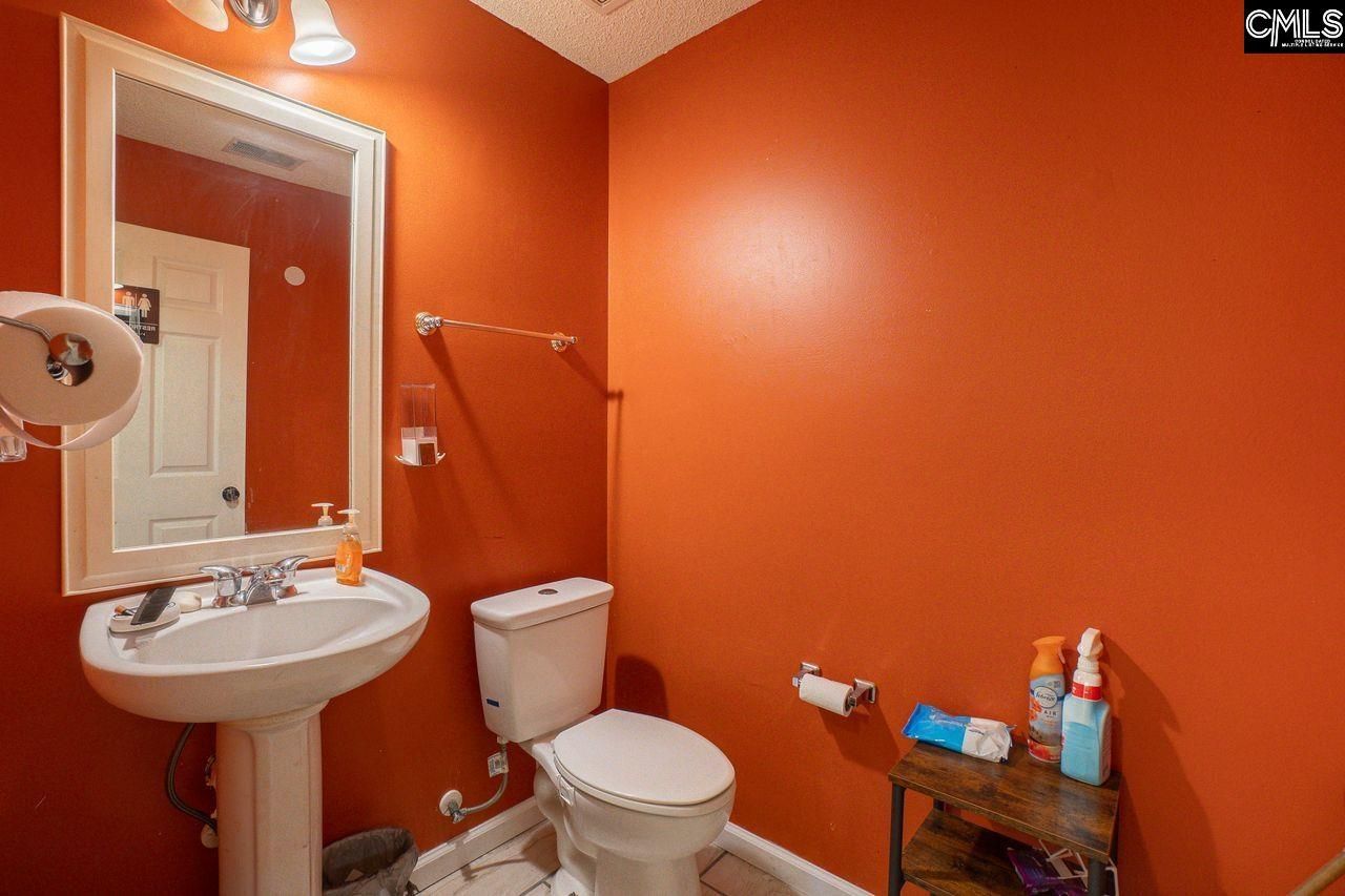 300 Summer Bend Road  Photo 18