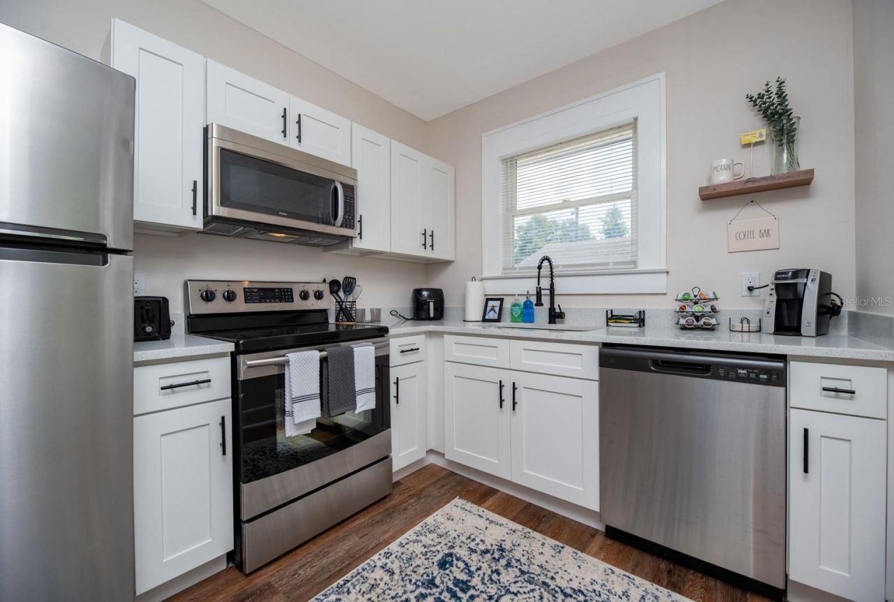 945 13th Street N, Saint Petersburg, FL 33705 Photo