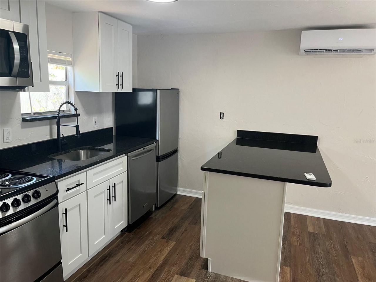 945 13th Street N, Saint Petersburg, FL 33705 Photo