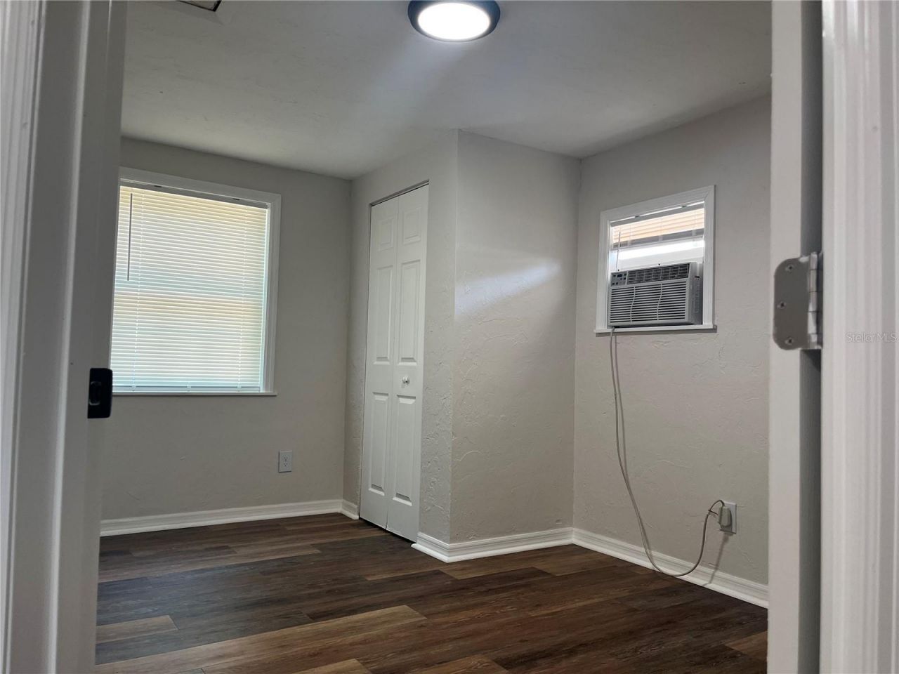 945 13th Street N, Saint Petersburg, FL 33705 Photo