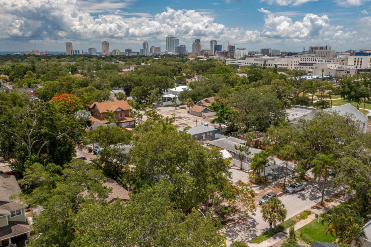 945 13th Street N, Saint Petersburg, FL 33705 Photo