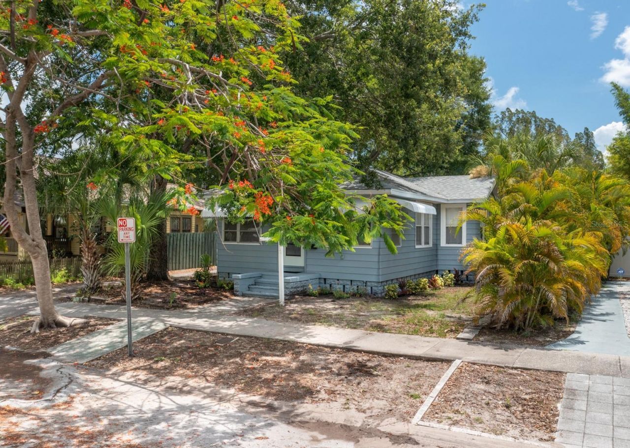 945 13th Street N, Saint Petersburg, FL 33705 Photo