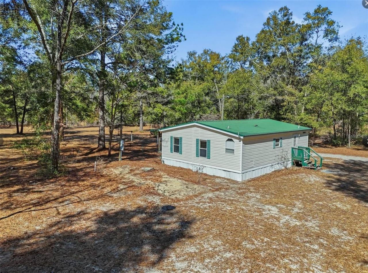 998 SW Spruce Road, Fort White, FL 32038 Main Photo
