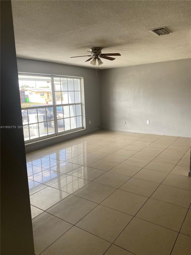 8301 NW 25th Ct, Sunrise, FL 33322 Photo