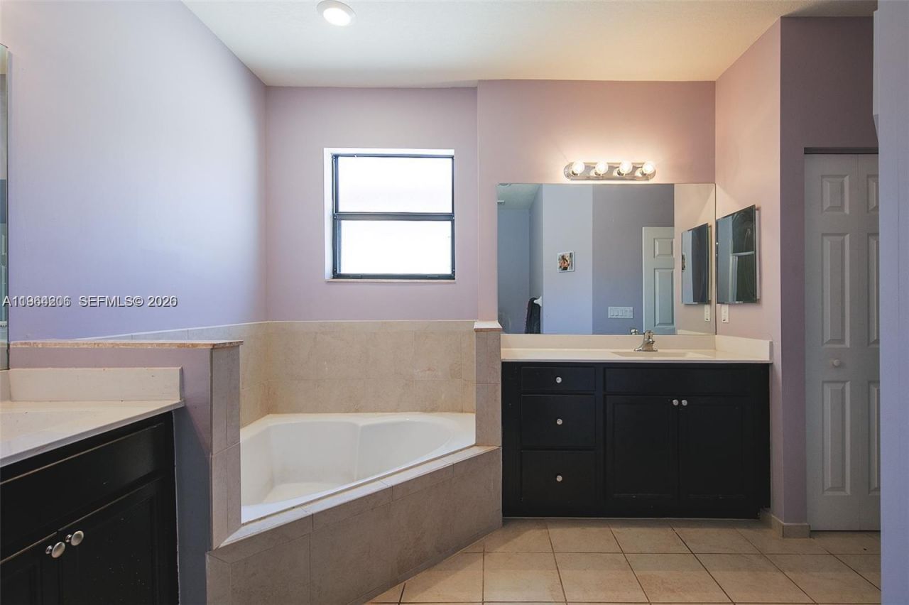 133 NE 23rd Ter, Homestead, FL 33033 Photo