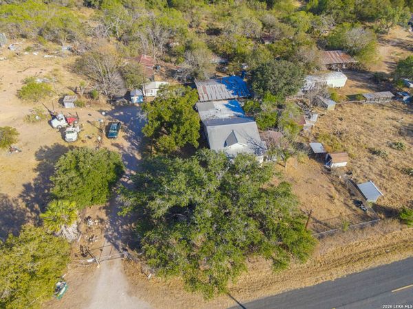 21190 Ernst, Somerset, TX 78069